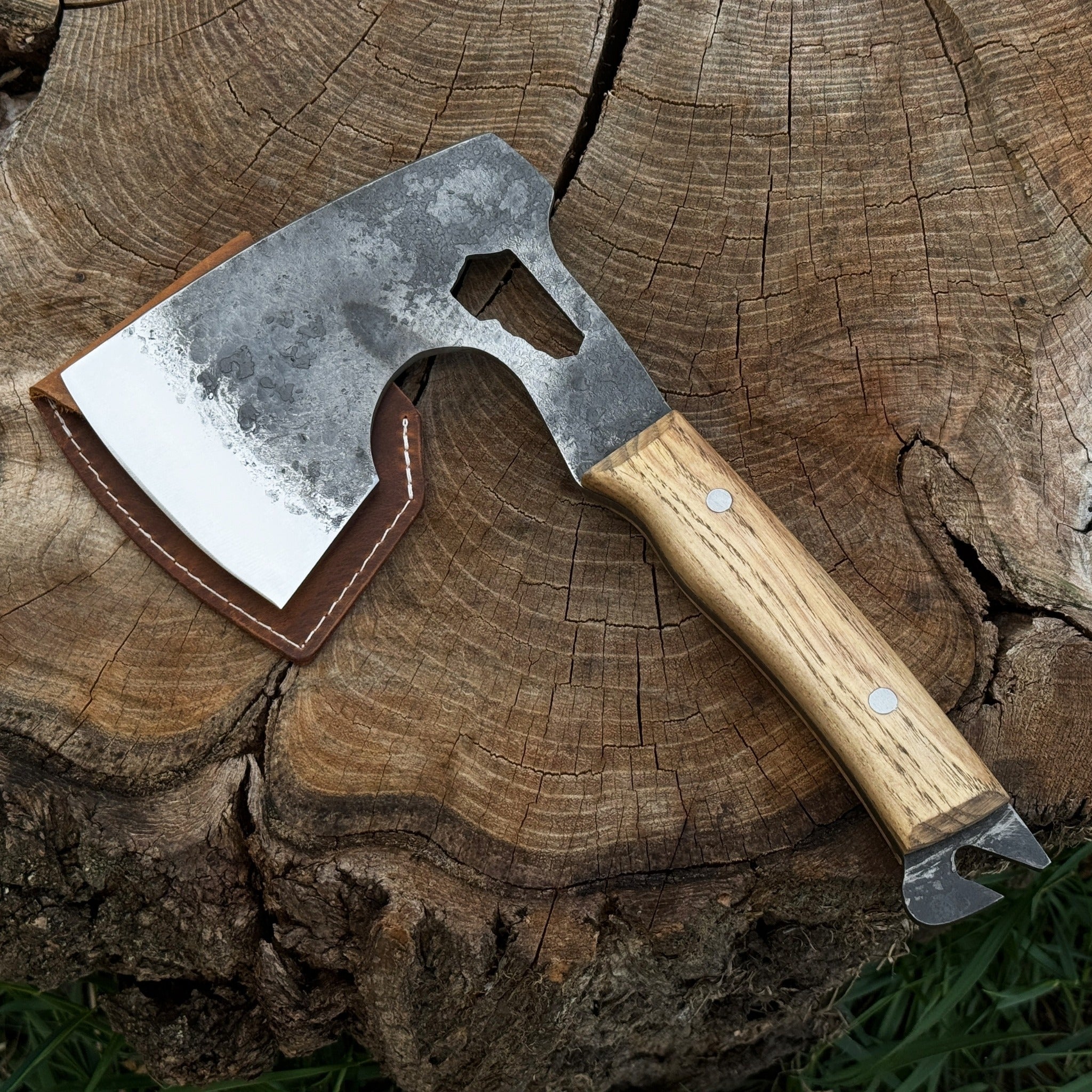 Hand-Forged Camping (Chopping) Axe, 0.6 kg (1.32 Ibs)